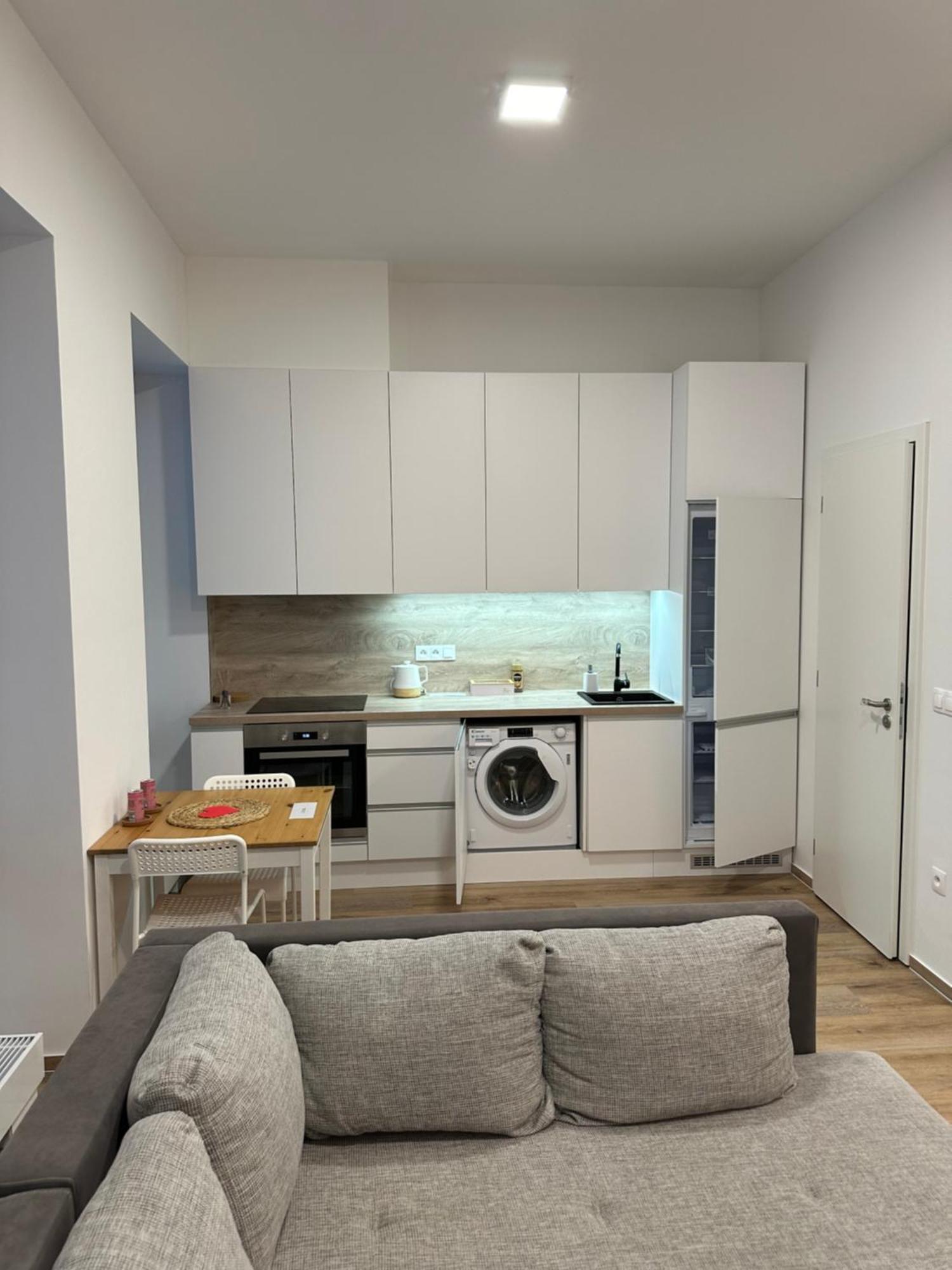 Park Tower Apartment V Centru Zlina Kültér fotó